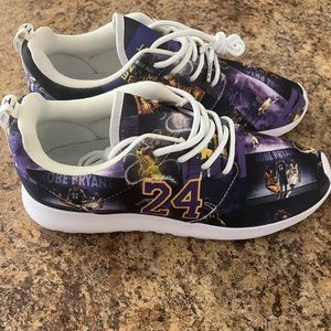 Lakers 24 shoes never worn